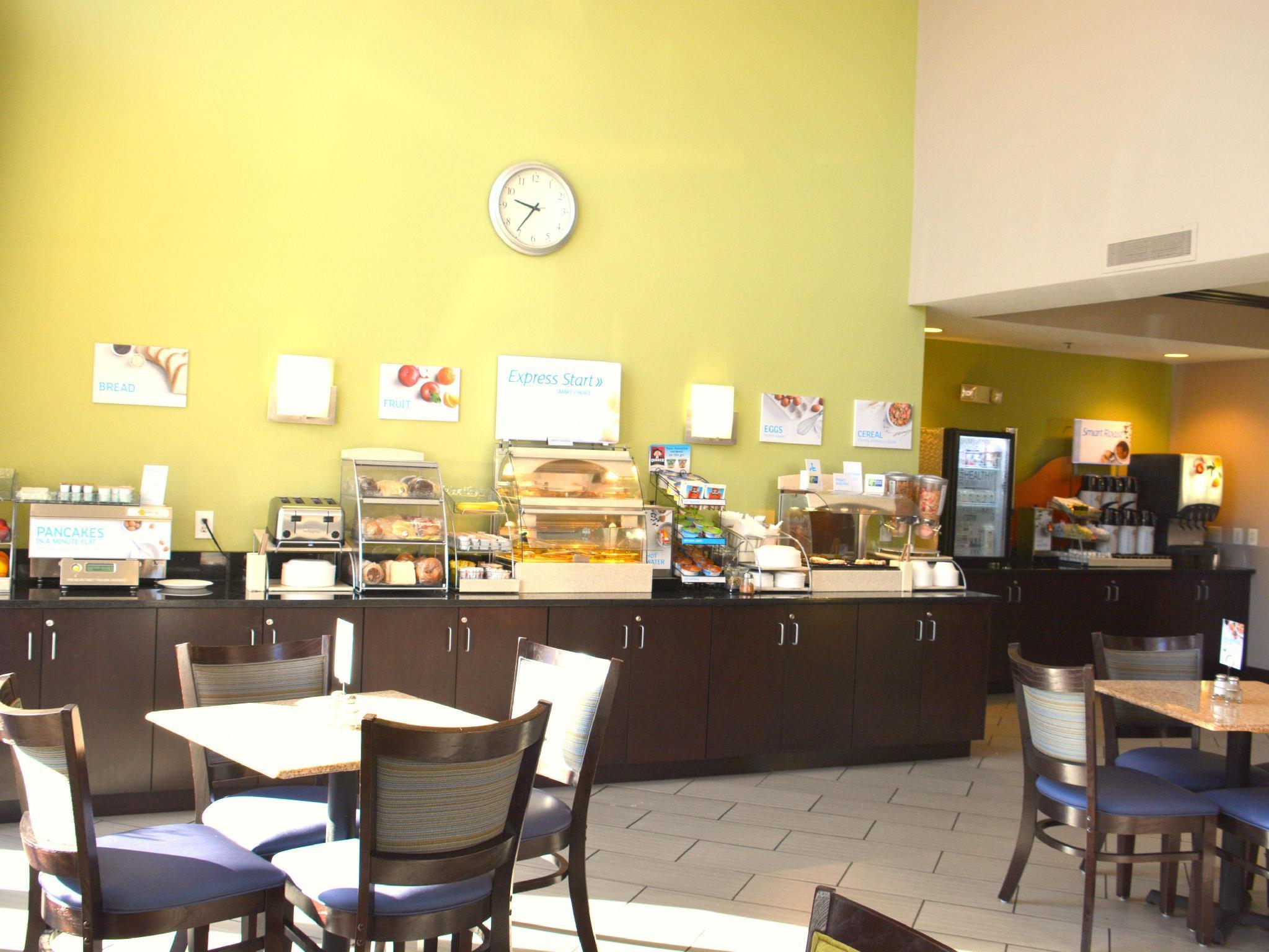 Holiday Inn Express Hotel & Suites Raleigh North - Wake Forest By Ihg Eksteriør bilde