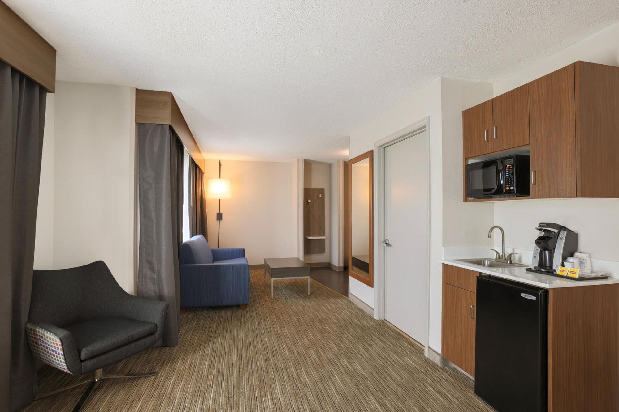 Holiday Inn Express Hotel & Suites Raleigh North - Wake Forest By Ihg Eksteriør bilde